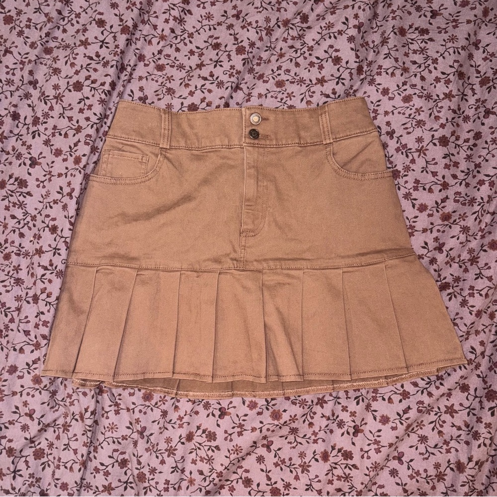 Hollister Tan Mini Skirt with Pleats - Picture 1 of 6